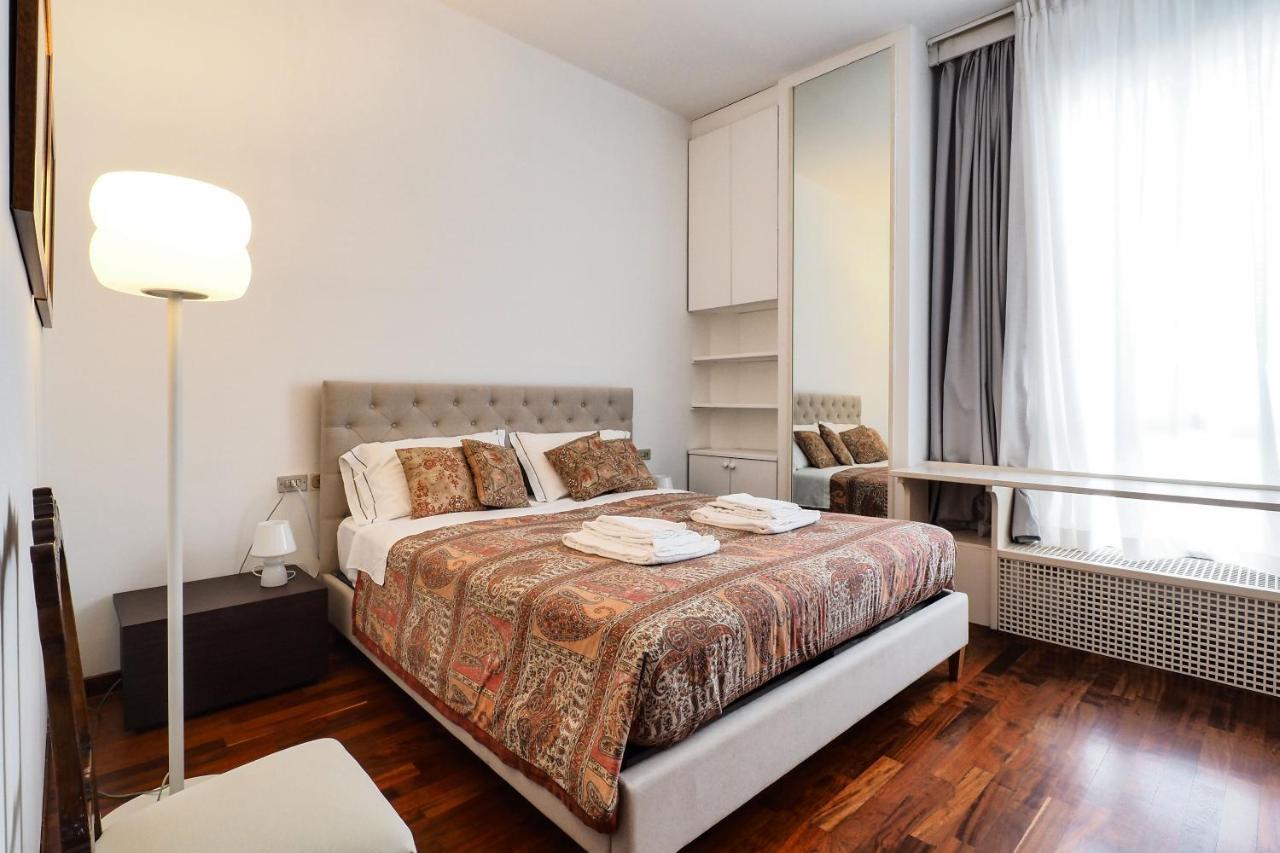 Duomo Luxury Apartment VI Milánó Kültér fotó